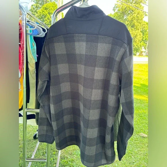 Columbia Black/Gray Quarter Zip - Picture 2 of 4